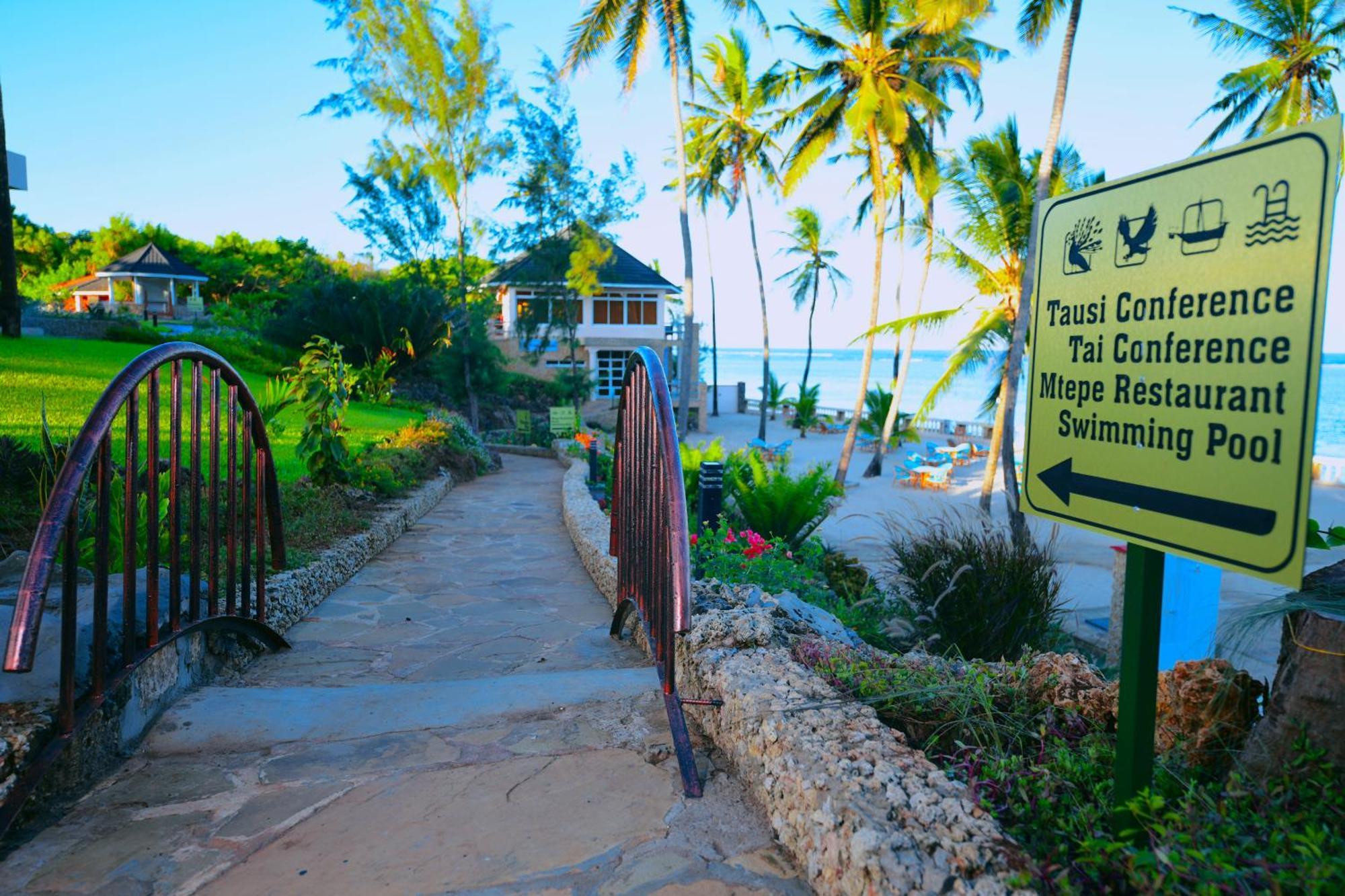 Vipingo Beach Resort Tezo エクステリア 写真
